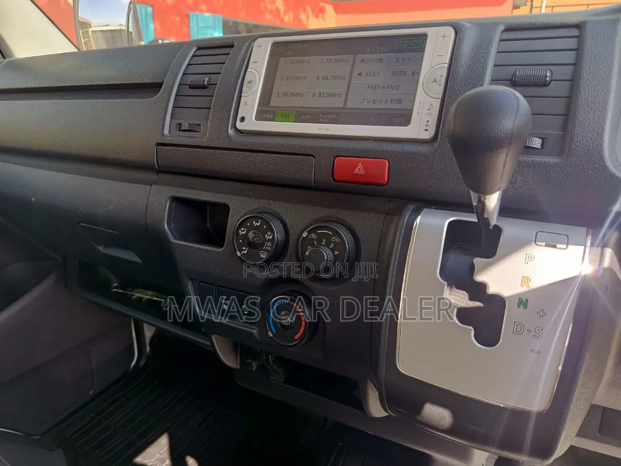 Toyota HiAce 2018 White