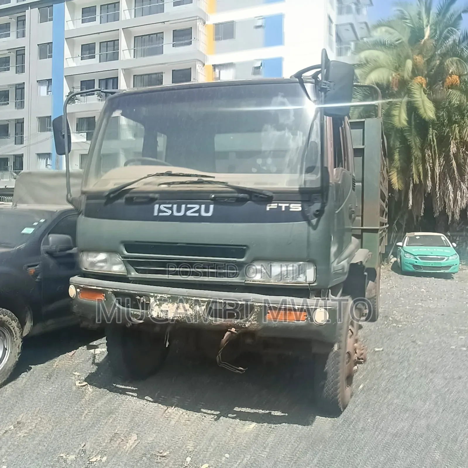 Isuzu FTS 33 Lorry