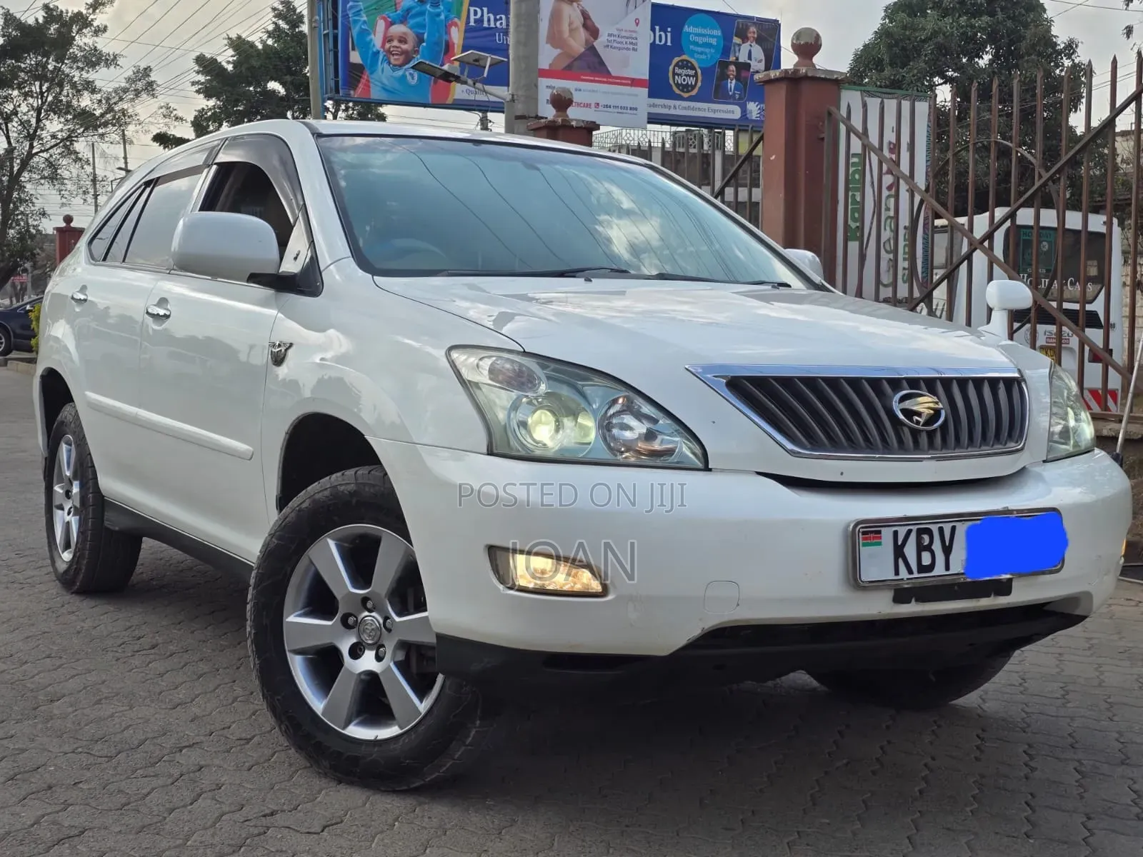 Toyota Harrier 2007 White