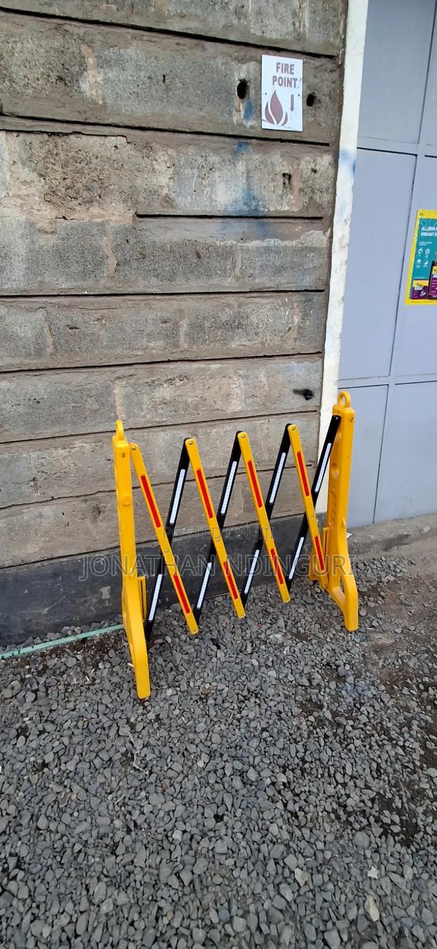 Expandable Barrier – Multi-Purpose Safety Barricade