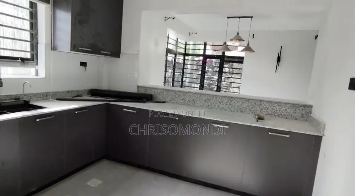 5bdrm Maisonette in Vigilance Homes, Kitengela for rent