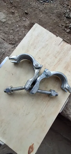 Scaffolding Swivel Coupler – 360° Adjustable Clamp