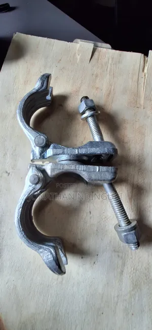 Scaffolding Clamp – 360° Rotating Pipe Coupler