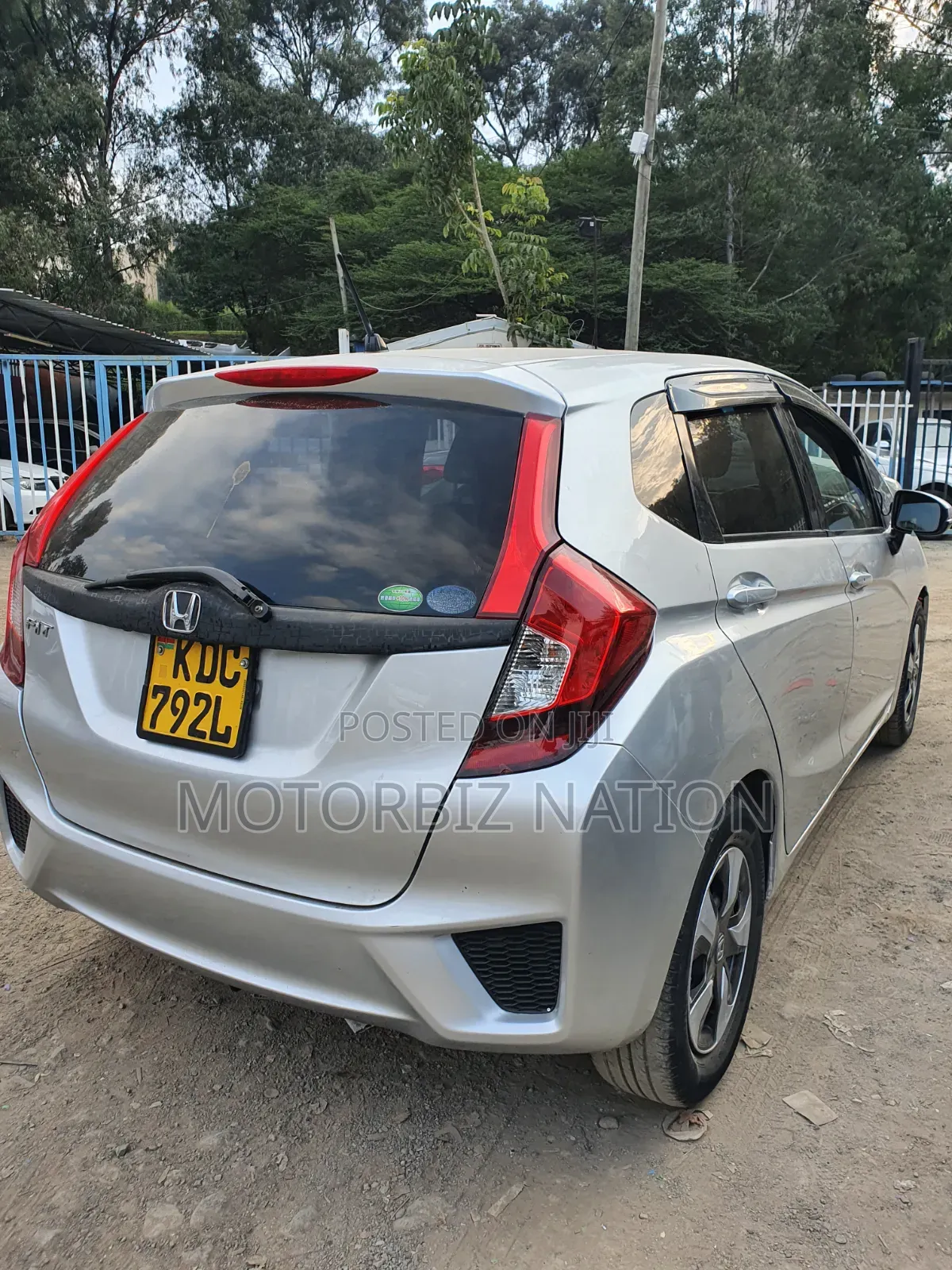 Honda Fit 5D 2013 Silver