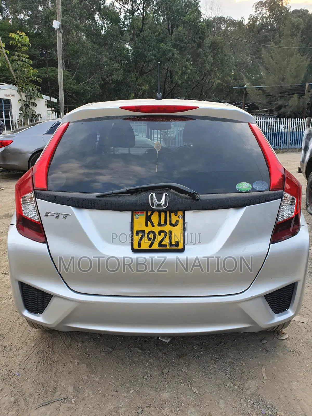 Honda Fit 5D 2013 Silver