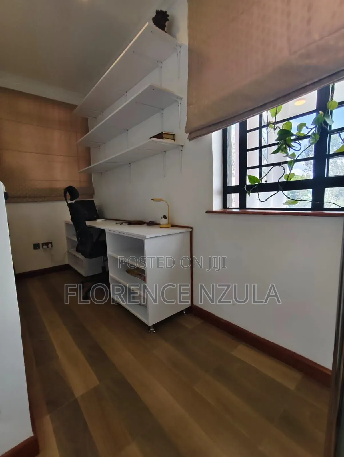 4bdrm House in Oloolua for sale