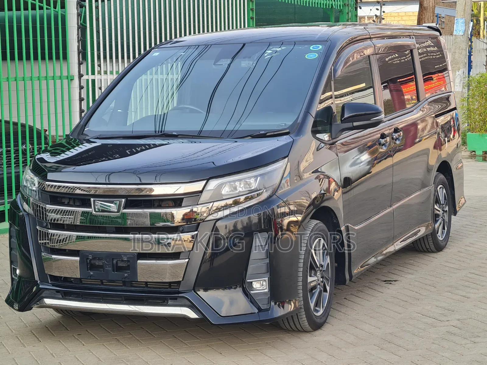 Toyota Noah 2019 Black