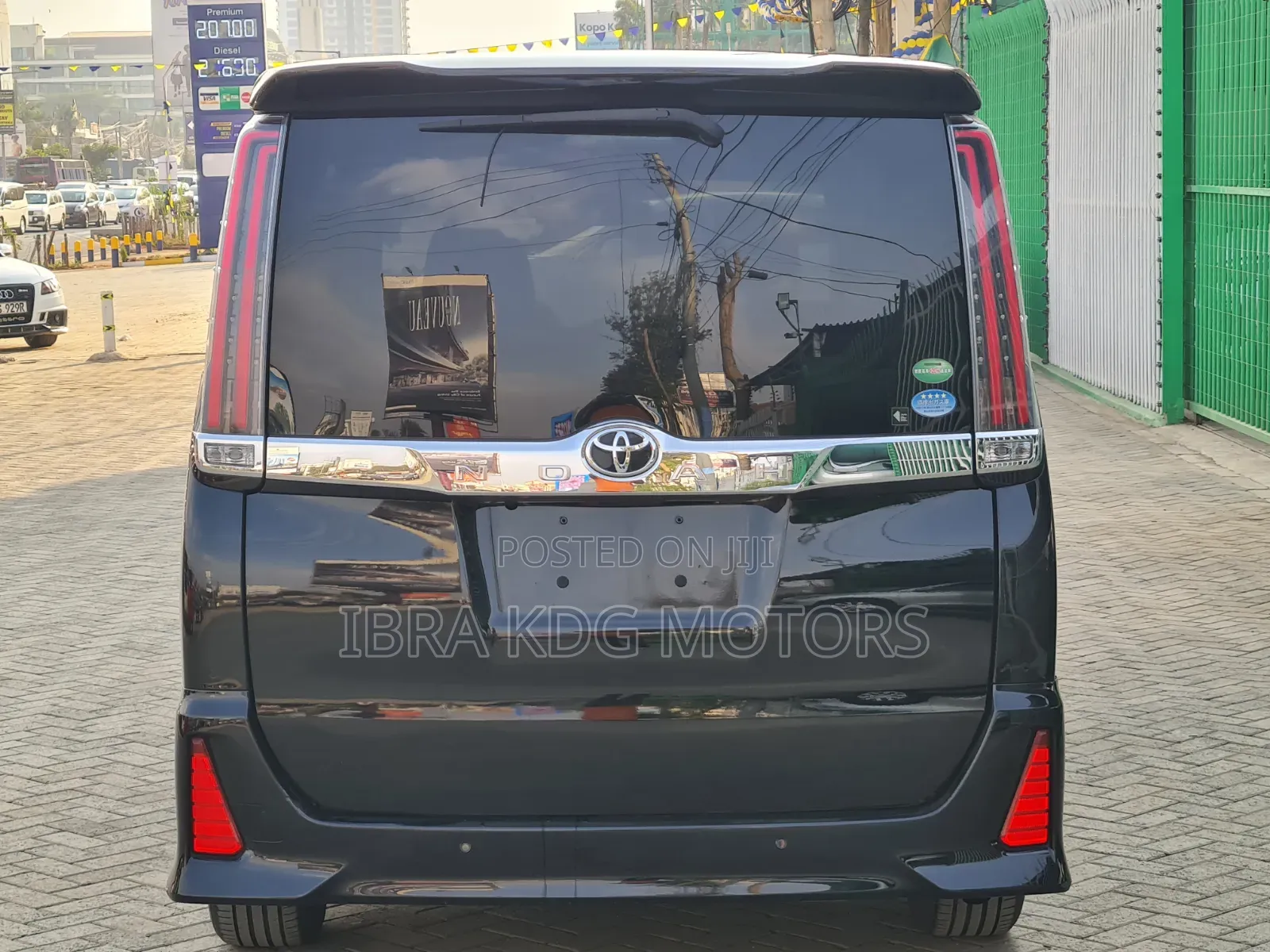 Toyota Noah 2019 Black