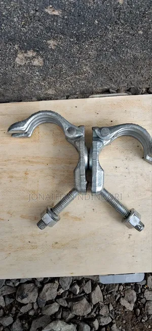 360° Scaffolding Pipe Clamp – Construction Grade