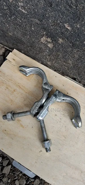 Scaffold Swivel Fitting – Premium 360° Coupler Clamp