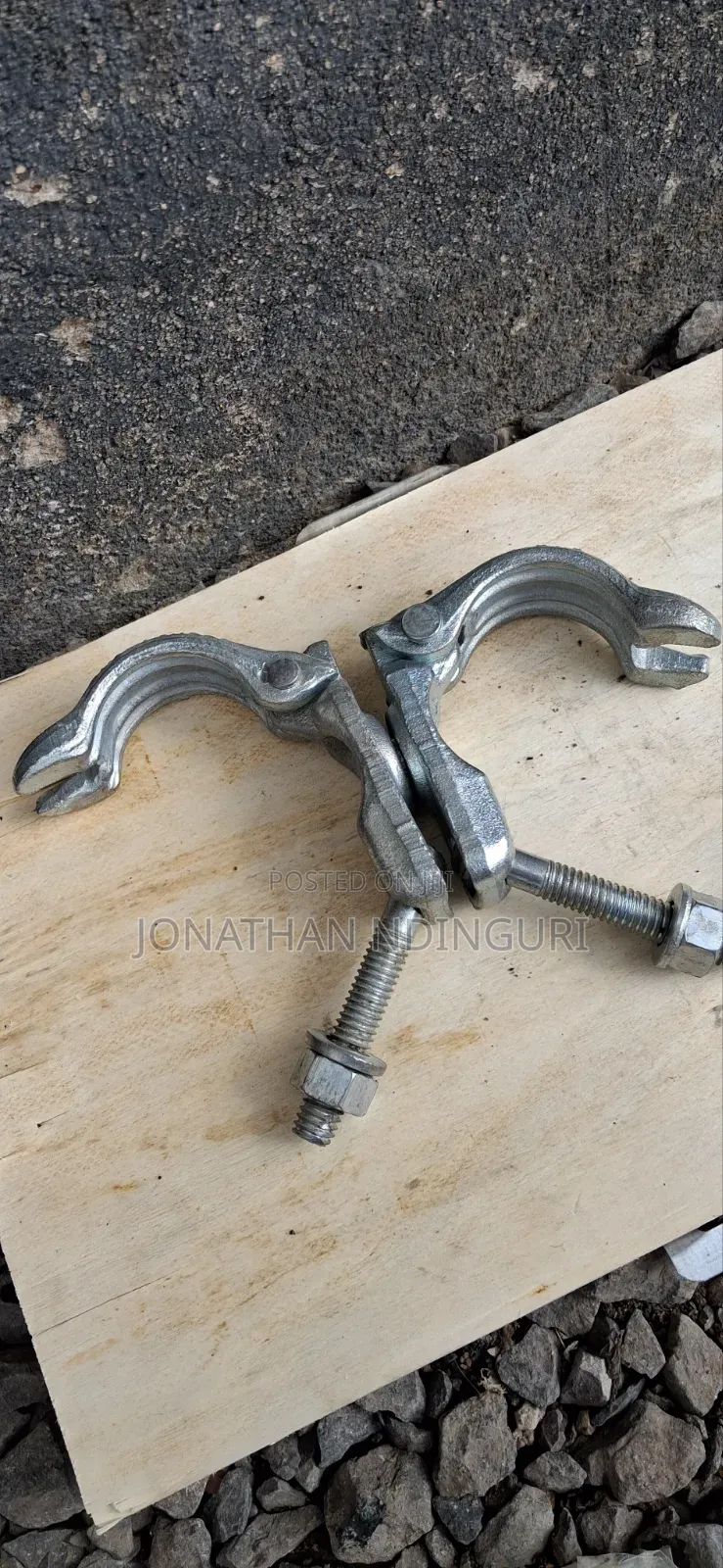 Scaffold Swivel Fitting – Premium 360° Coupler Clamp