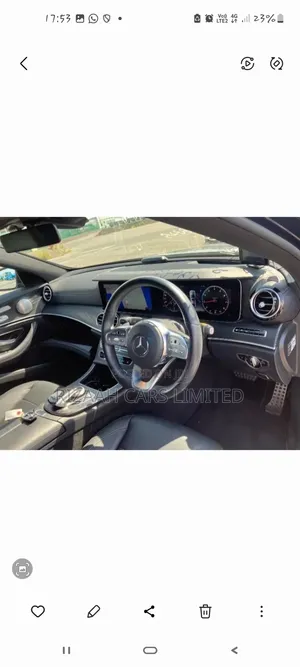 Mercedes-Benz E300 2019 Blue