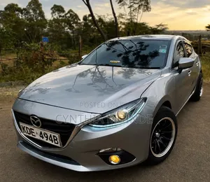 Mazda Axela SV Premium 2014 Silver