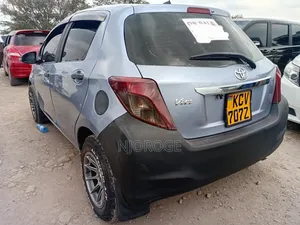Toyota Vitz 2013 Blue
