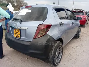 Toyota Vitz 2013 Blue