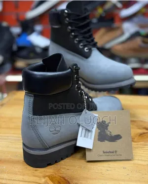 Timberland. “Grey Black ” Quality Leather Size 39-45