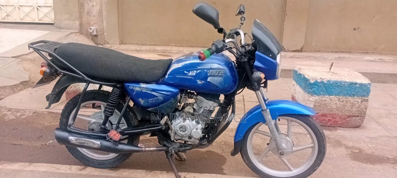 Bajaj Boxer