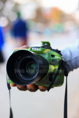 Used Nikon D7100 With a 50mm F1.8 Lens