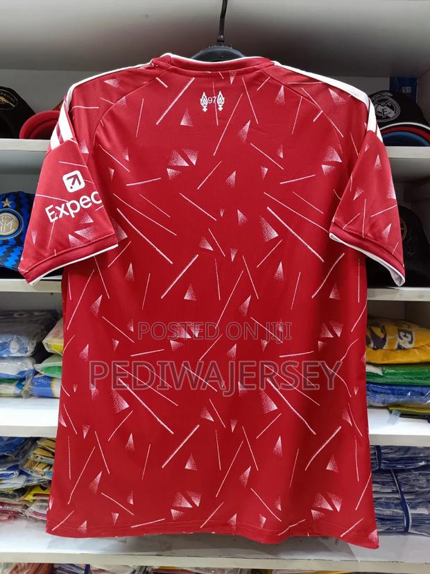 LLiverpool 2026/27 Home Kit - thumbnail 2