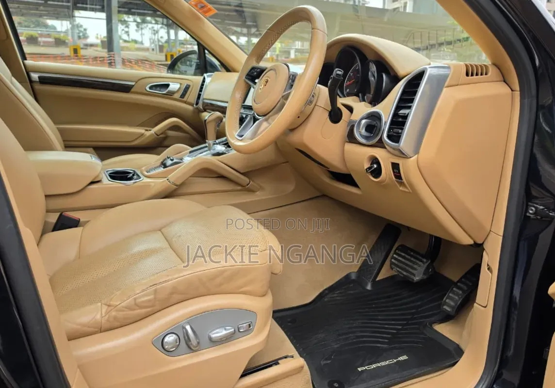 Porsche Cayenne 2015 Black