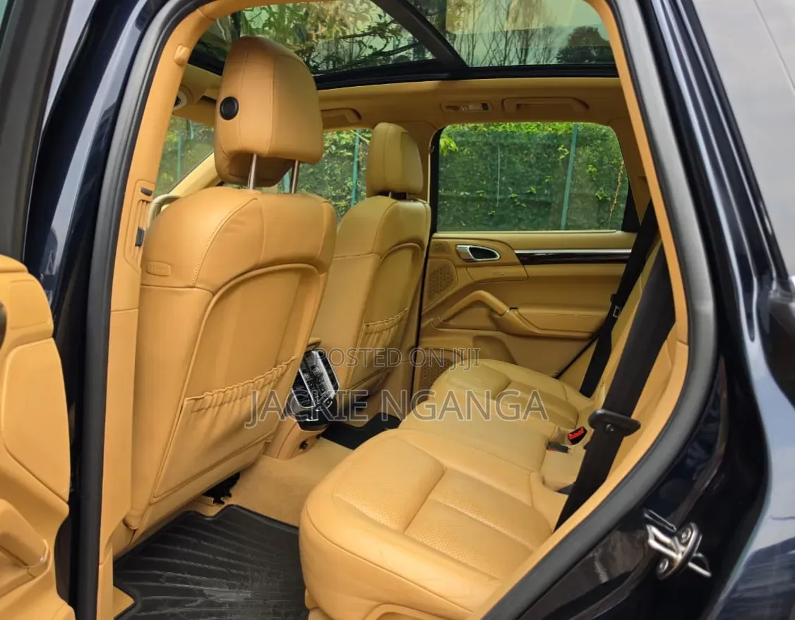 Porsche Cayenne 2015 Black