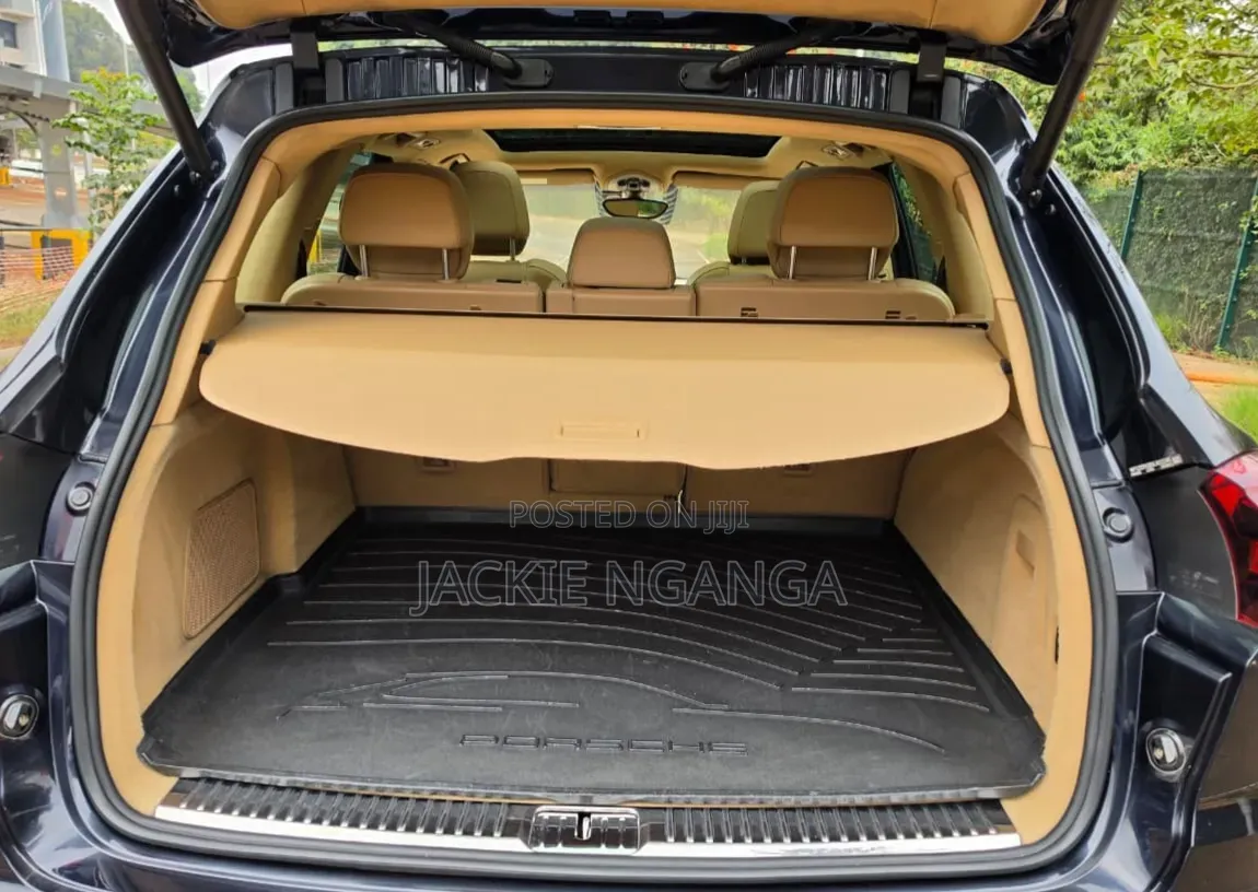 Porsche Cayenne 2015 Black