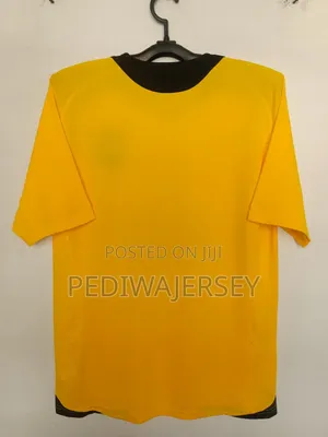 Arsenal 2005/06 Retro Kit