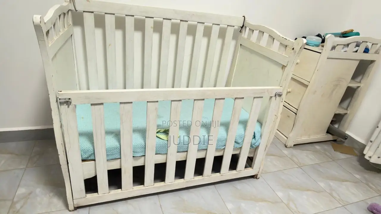 Baby Cot and Drawers