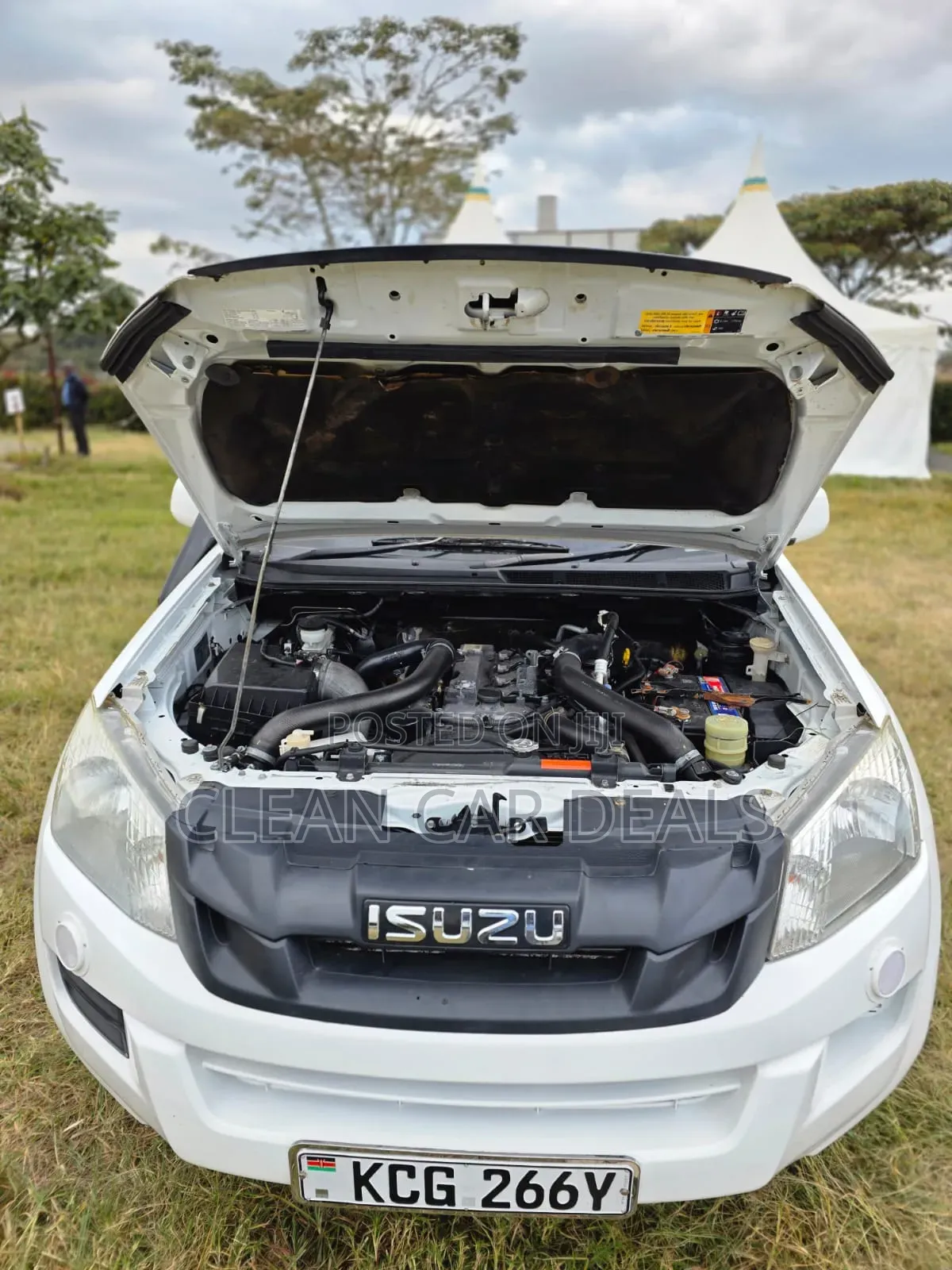 Isuzu D-MAX 2015 White