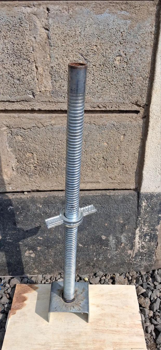 Scaffold U-Head Base Jack – Adjustable Steel Support - thumbnail 2