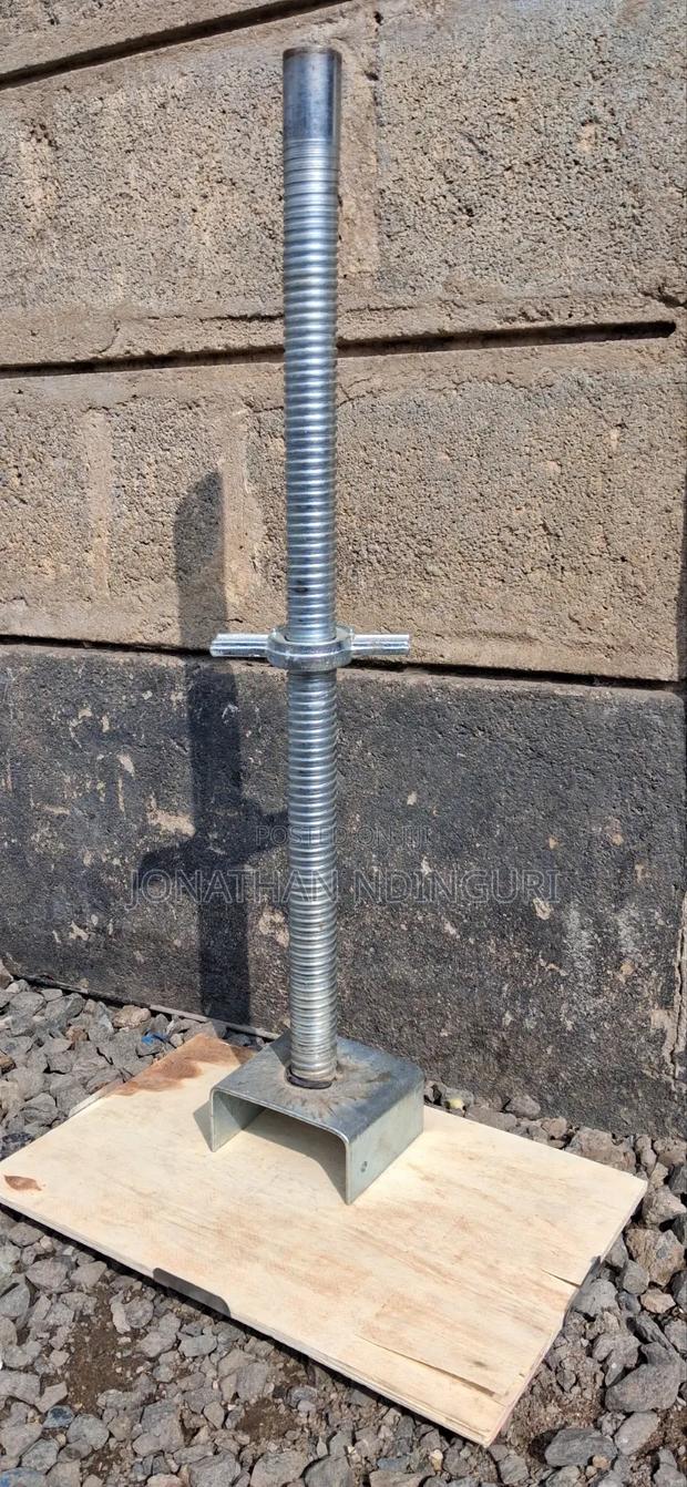 Heavy-Duty Scaffolding Base Jack – U-Shape Design - main view