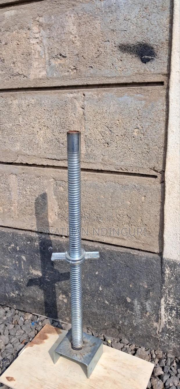 Scaffolding U-Head Base Jack – Industrial Grade - thumbnail 2