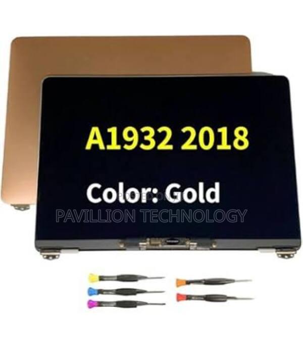 A1932 Macbook Screen Replacement - thumbnail 10