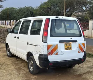 Toyota TownAce 2005 Off white
