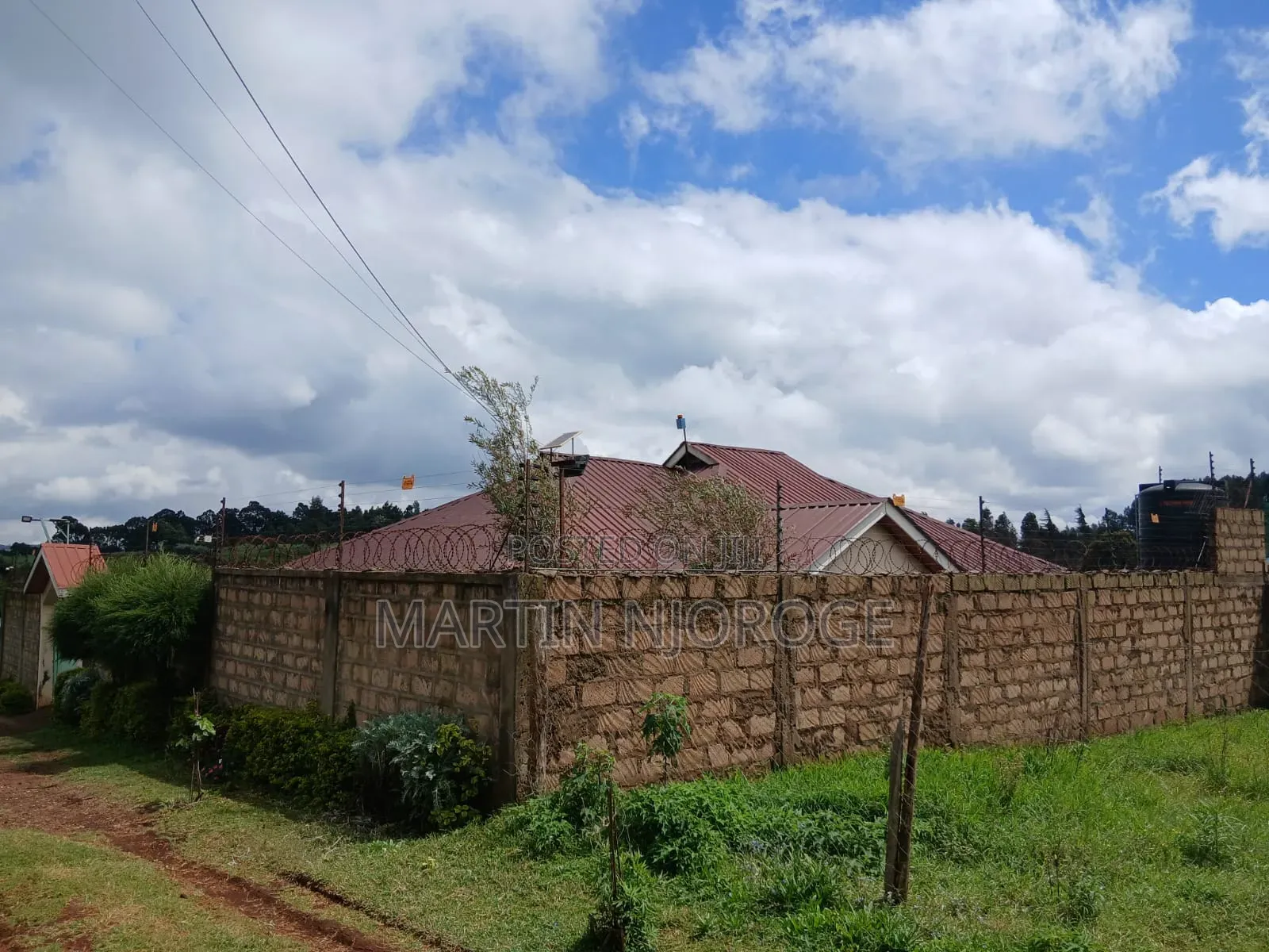 3bdrm House in Kwambira, Gitogothi, Bibirioni for sale