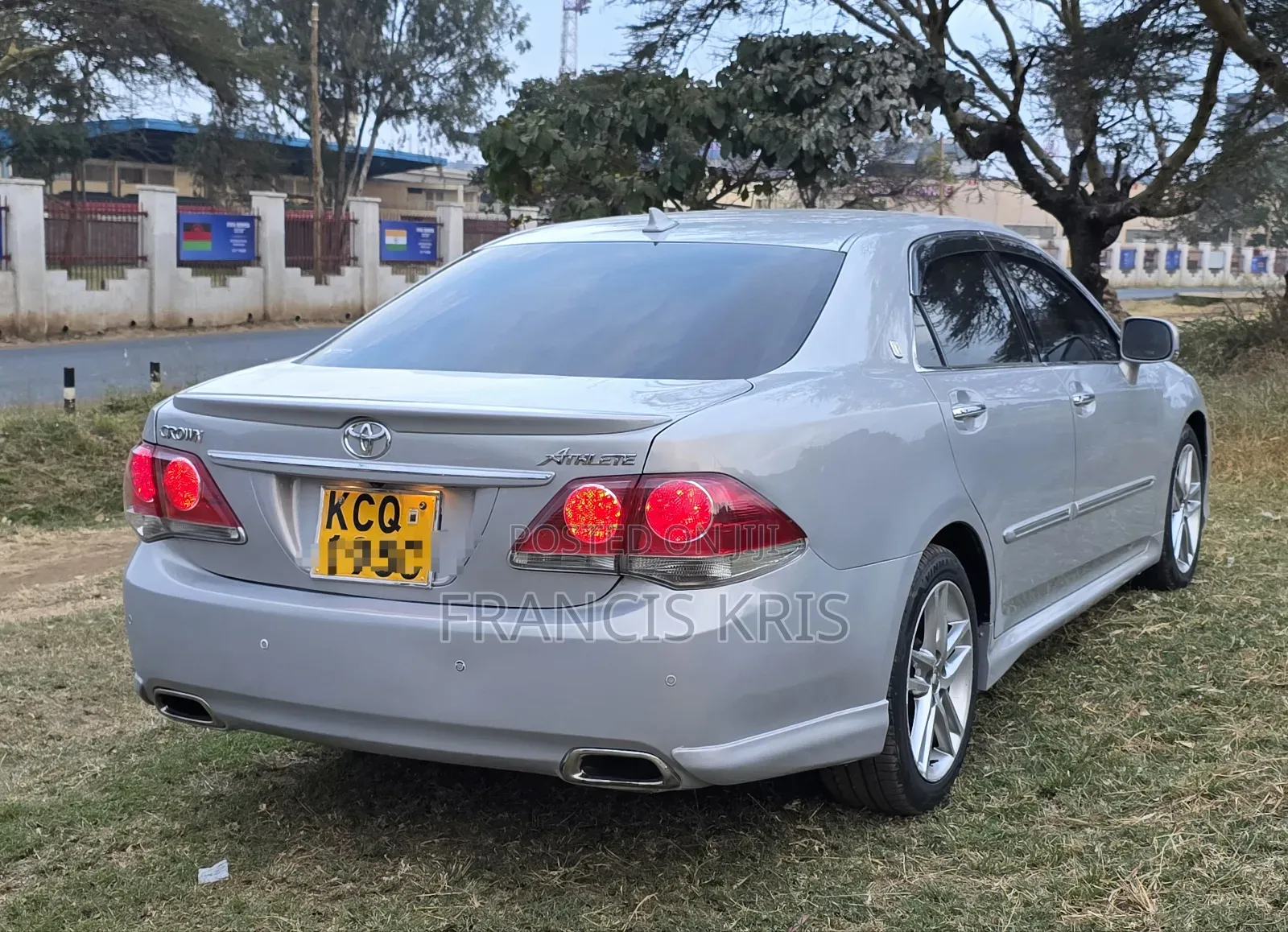 Toyota Crown 2011 Pearl