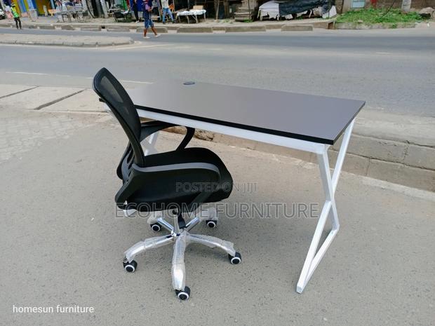 Modern Office Desk Mesh Chair Set