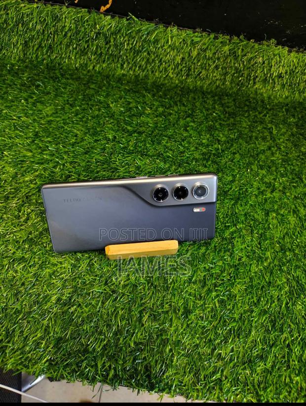 New Tecno Camon 40 Pro 5G 256 GB Black - thumbnail 6