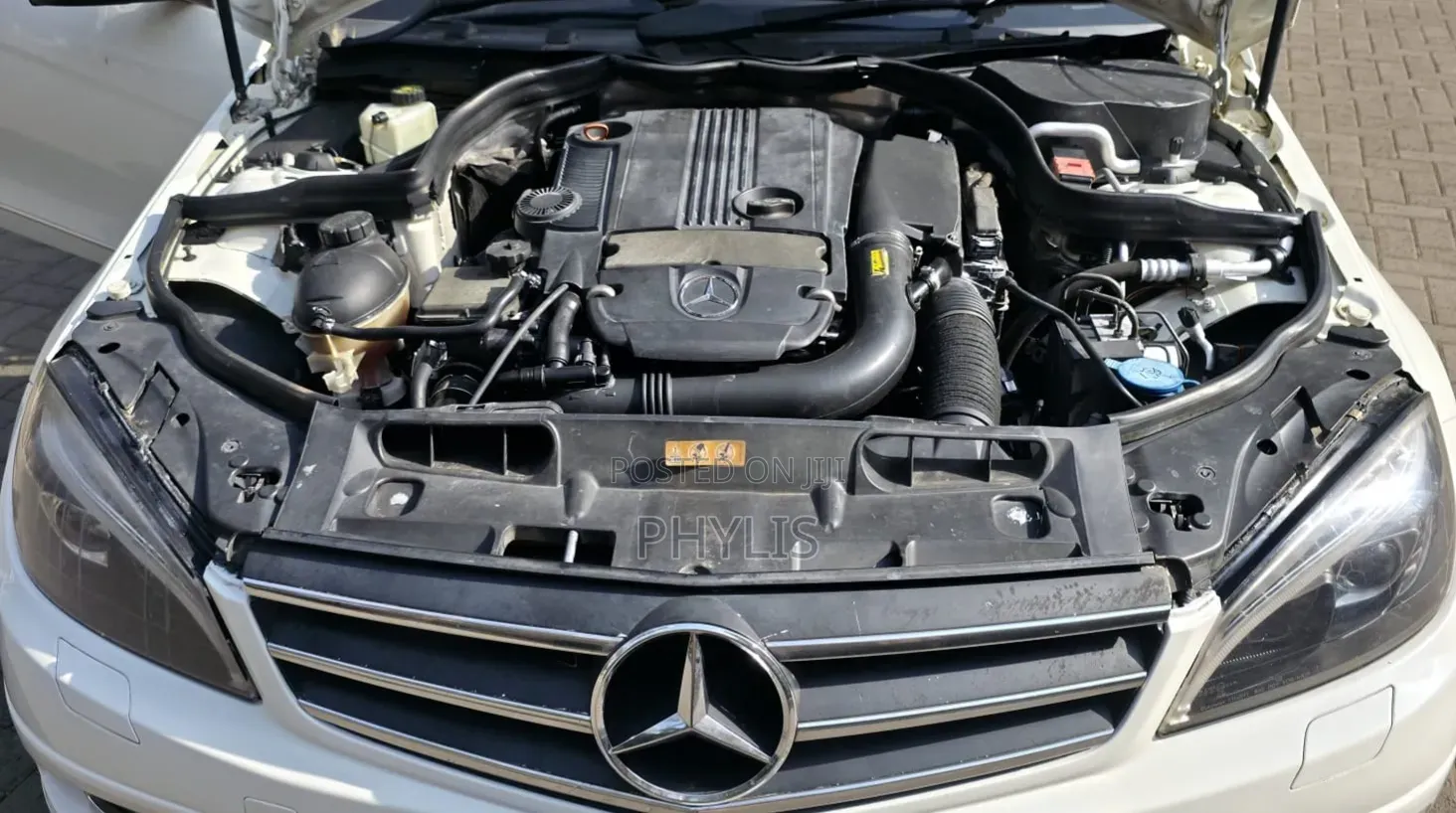 Mercedes-Benz C200 2010 White