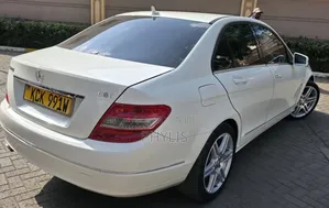 Mercedes-Benz C200 2010 White