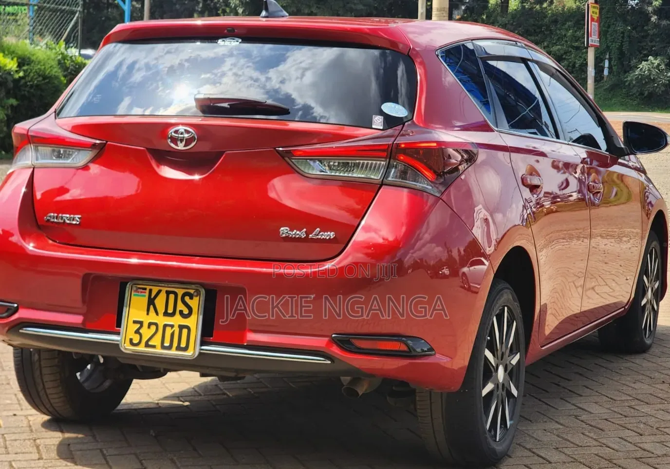 Toyota Auris 2017 Red