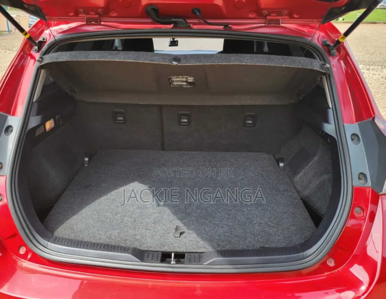 Toyota Auris 2017 Red