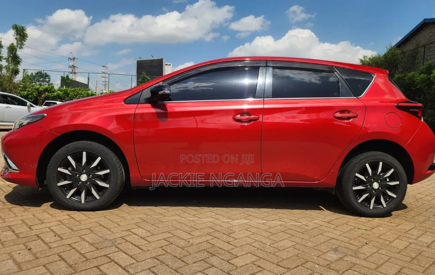 Toyota Auris 2017 Red