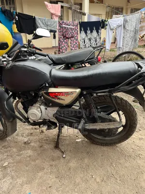 Bajaj Boxer 150 UG 2021 Red