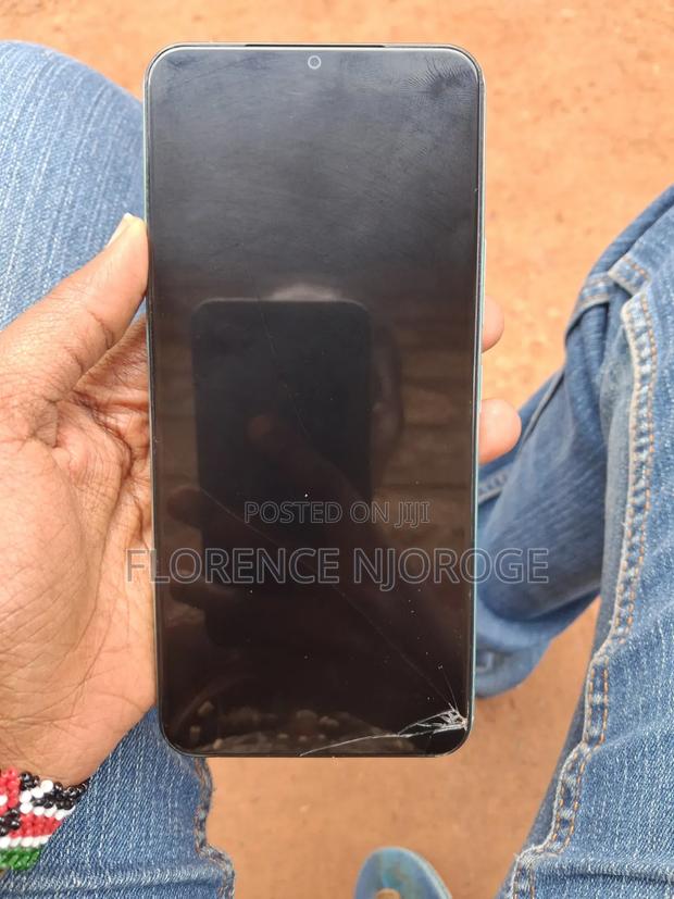 Vivo Y03 64 GB
