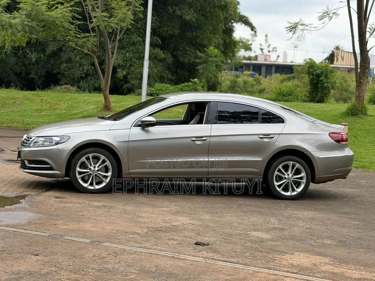 Volkswagen Passat 2014 Silver