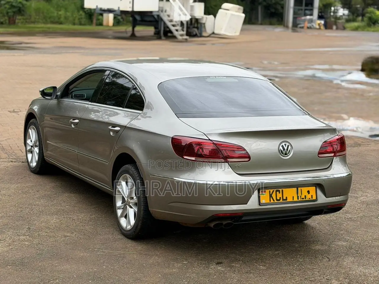 Volkswagen Passat 2014 Silver