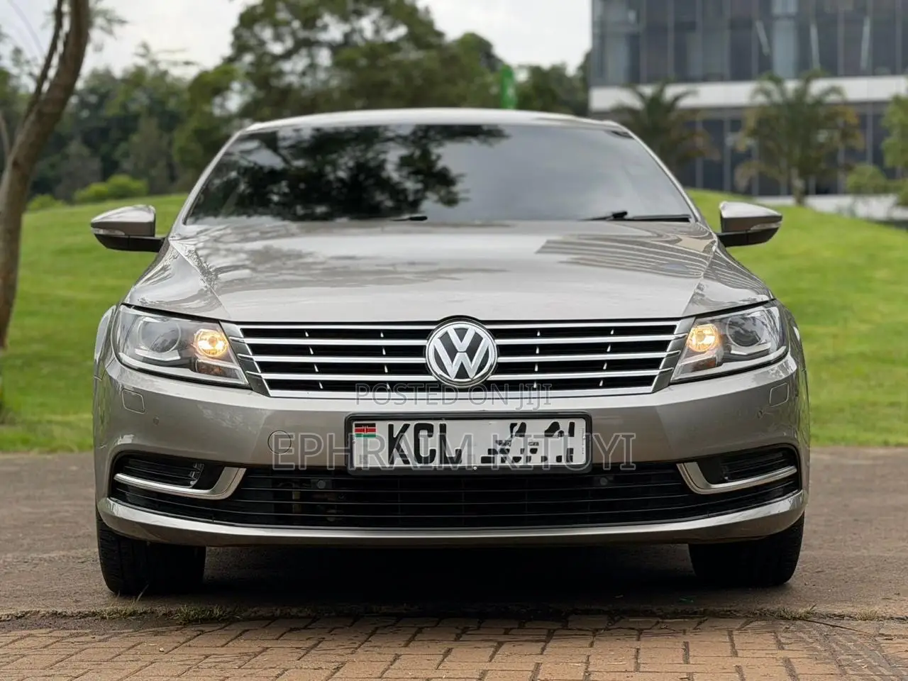 Volkswagen Passat 2014 Silver