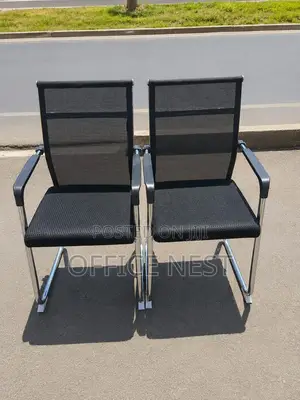 ErgonomicMesh Visitor Chair With Chrome Frame Office Reception Chair
