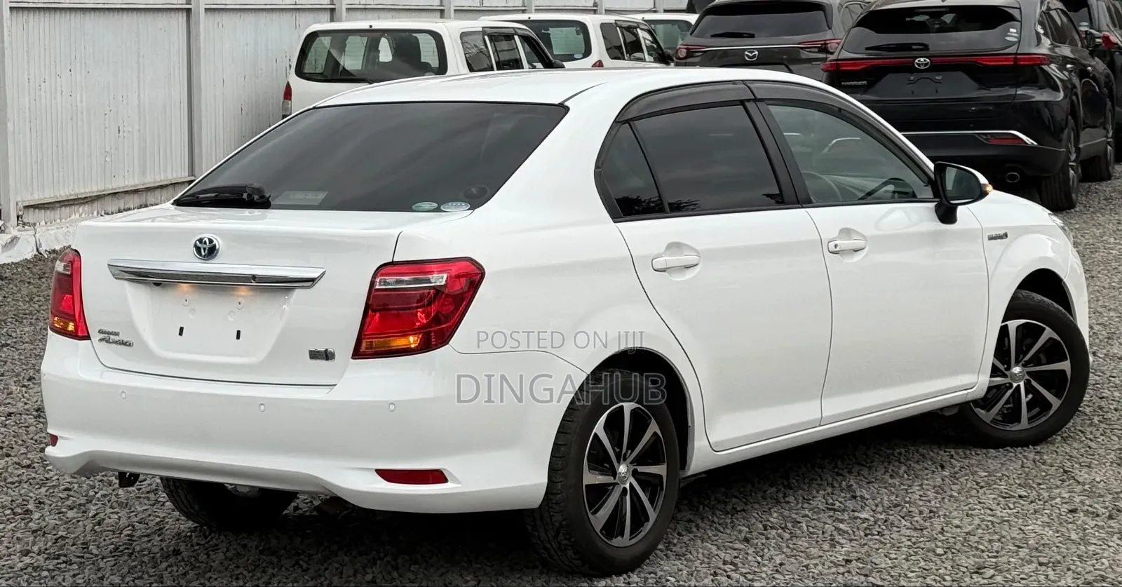 Toyota Axio 1.5 Hybrid 2WD 2019 Pearl